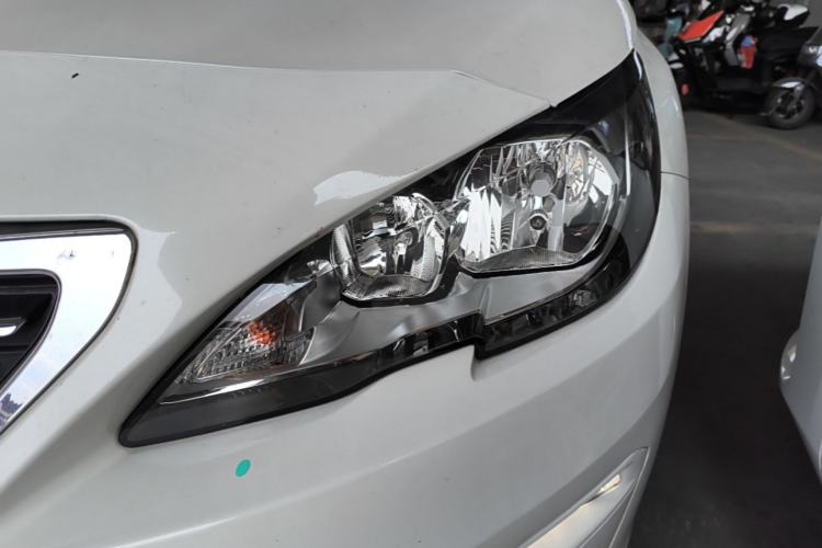 Used Peugeot 408 2016 1.6T Automatic Luxury Edition Left Front Headlight