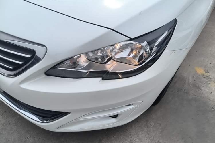 Used Peugeot 408 2016 1.6T Automatic Luxury Edition Left Front Headlight
