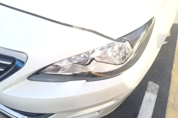 Used Peugeot 408 2016 1.6T Automatic Luxury Edition Left Front Headlight