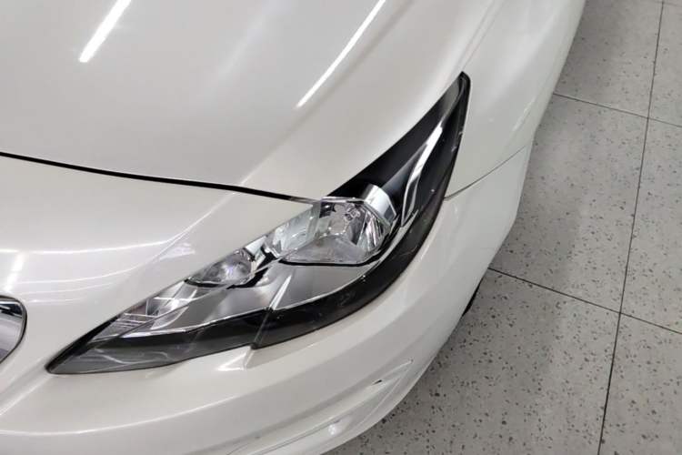Used Peugeot 408 2016 1.6T Automatic Luxury Edition Left Front Headlight