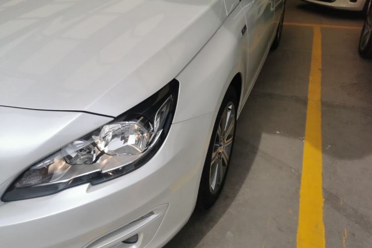 Used Peugeot 408 2016 1.6T Automatic Luxury Edition Left Front Headlight