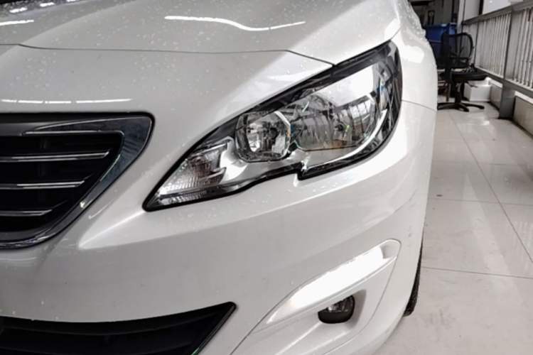Used Peugeot 408 2016 1.6T Automatic Luxury Edition Left Front Headlight