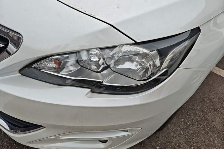 Used Peugeot 408 2016 1.6T Automatic Luxury Edition Left Front Headlight