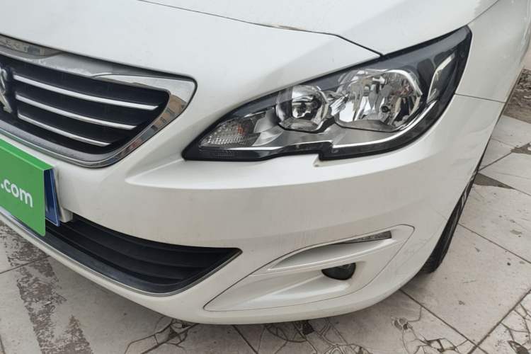 Used Peugeot 408 2016 1.6T Automatic Luxury Edition Left Front Headlight