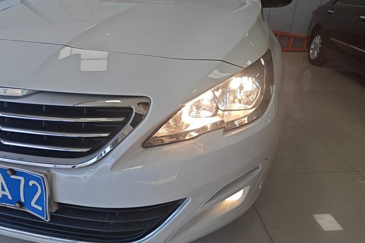 Used Peugeot 408 2016 1.6T Automatic Luxury Edition Left Front Headlight