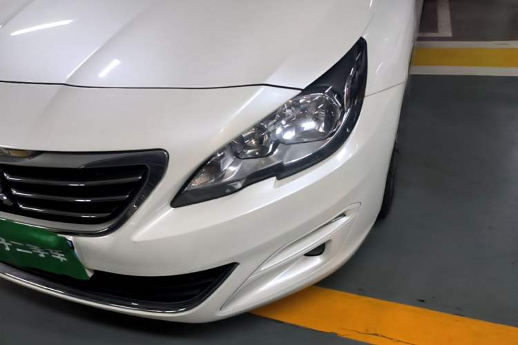 Used Peugeot 408 2016 1.6T Automatic Luxury Edition Left Front Headlight