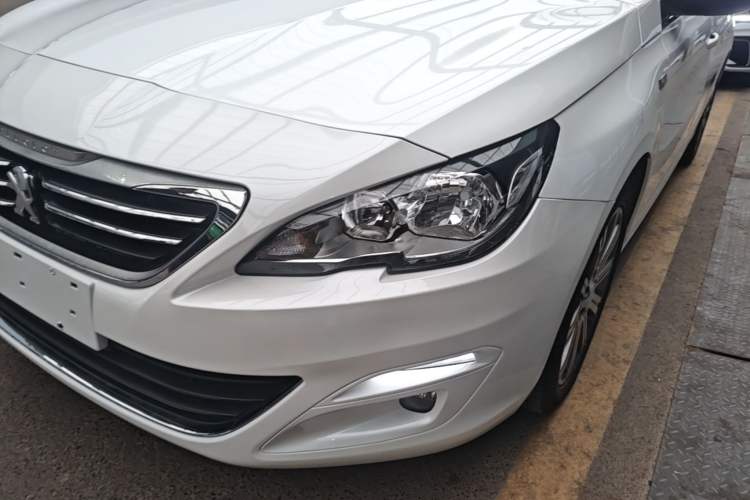 Used Peugeot 408 2016 1.6T Automatic Luxury Edition Left Front Headlight