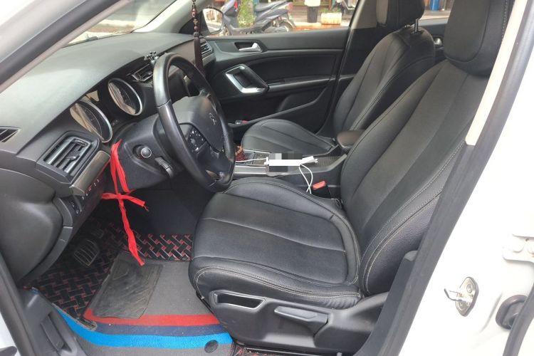 Used Peugeot 408 2016 1.6T Automatic Luxury Edition Left Front Seat