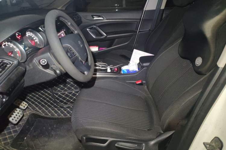 Used Peugeot 408 2016 1.6T Automatic Luxury Edition Left Front Seat