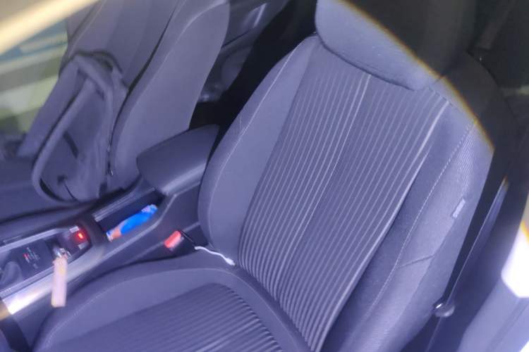 Used Peugeot 408 2016 1.6T Automatic Luxury Edition Left Front Seat