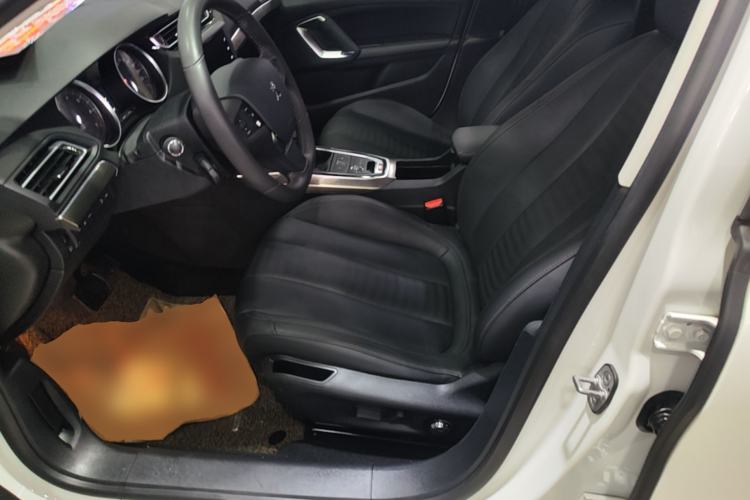 Used Peugeot 408 2016 1.6T Automatic Luxury Edition Left Front Seat