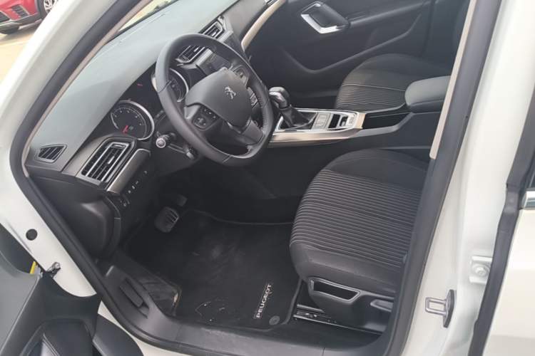 Used Peugeot 408 2016 1.6T Automatic Luxury Edition Left Front Seat