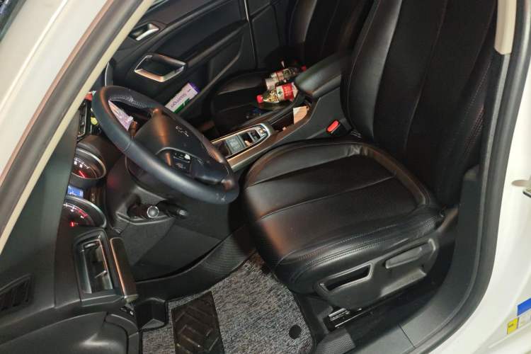 Used Peugeot 408 2016 1.6T Automatic Luxury Edition Left Front Seat