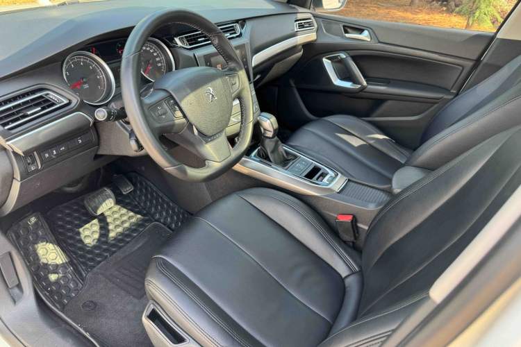 Used Peugeot 408 2016 1.6T Automatic Luxury Edition Left Front Seat