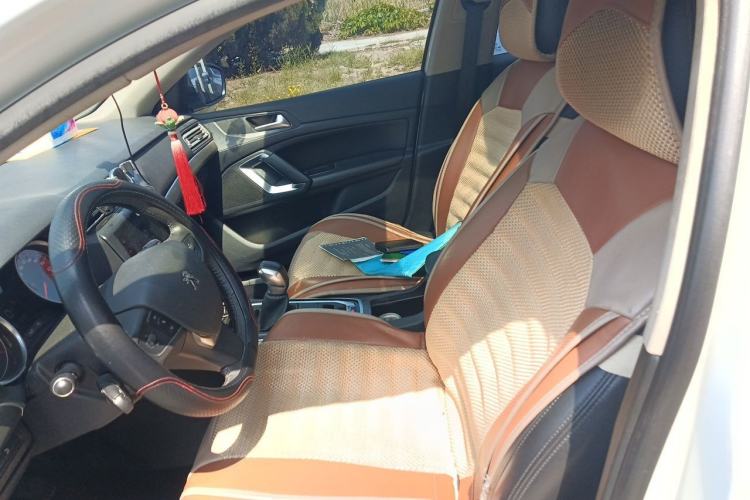 Used Peugeot 408 2016 1.6T Automatic Luxury Edition Left Front Seat