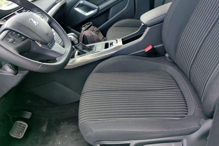 Used Peugeot 408 2016 1.6T Automatic Luxury Edition Left Front Seat