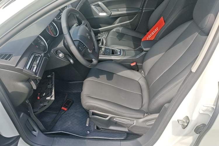 Used Peugeot 408 2016 1.6T Automatic Luxury Edition Left Front Seat