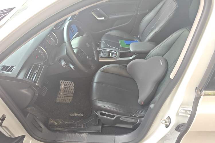Used Peugeot 408 2016 1.6T Automatic Luxury Edition Left Front Seat