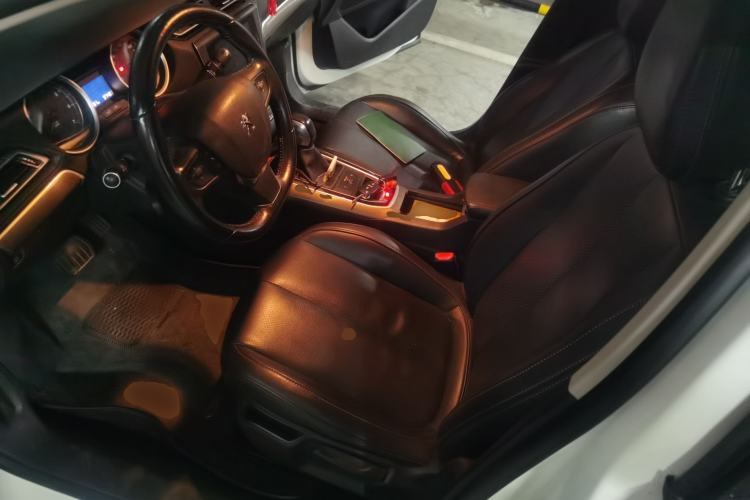 Used Peugeot 408 2016 1.6T Automatic Luxury Edition Left Front Seat
