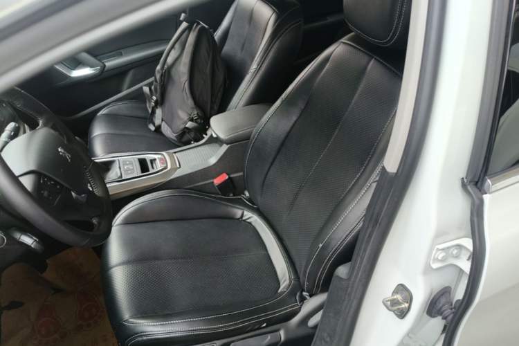 Used Peugeot 408 2016 1.6T Automatic Luxury Edition Left Front Seat