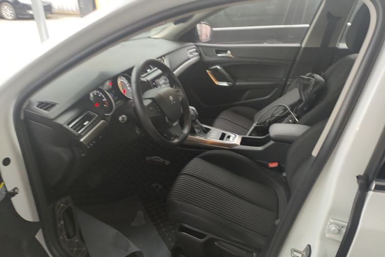 Used Peugeot 408 2016 1.6T Automatic Luxury Edition Left Front Seat