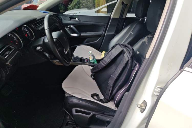 Used Peugeot 408 2016 1.6T Automatic Luxury Edition Left Front Seat