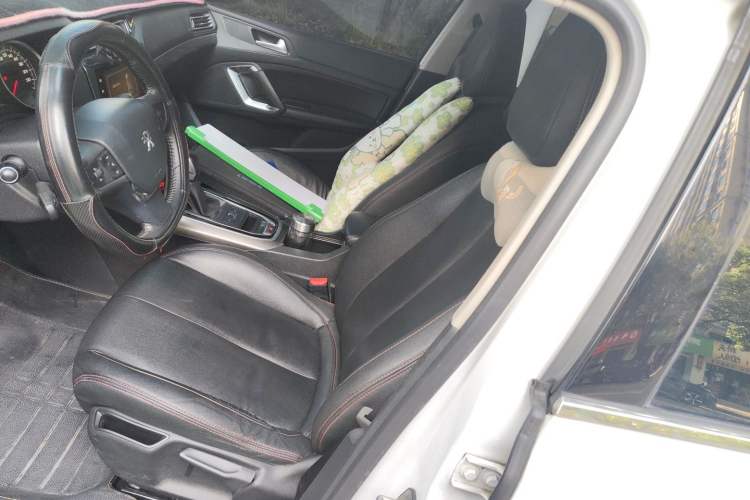 Used Peugeot 408 2016 1.6T Automatic Luxury Edition Left Front Seat