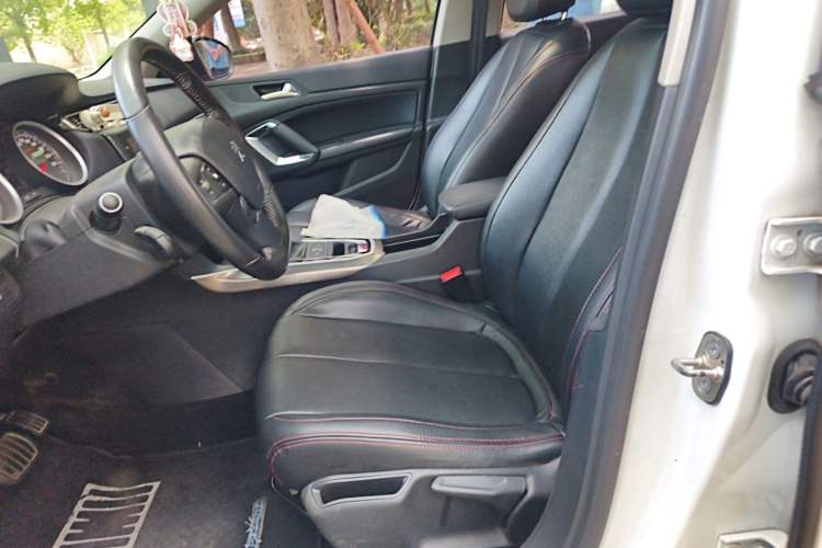Used Peugeot 408 2016 1.6T Automatic Luxury Edition Left Front Seat