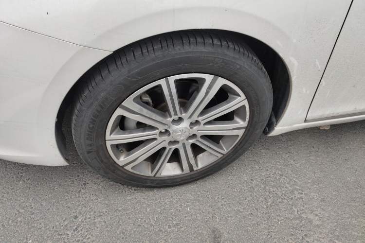 Used Peugeot 408 2016 1.6T Automatic Luxury Edition Left Front Wheel Hub