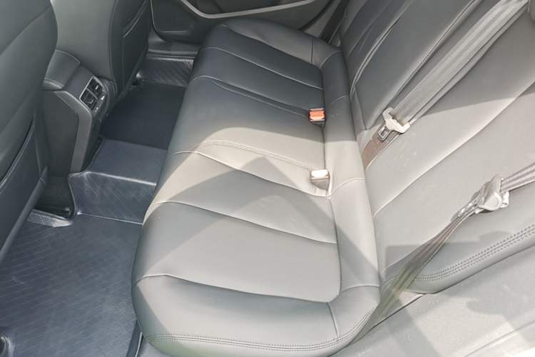 Used Peugeot 408 2016 1.6T Automatic Luxury Edition Left Rear Seat