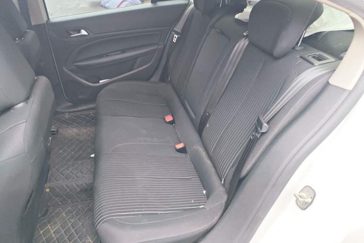 Used Peugeot 408 2016 1.6T Automatic Luxury Edition Left Rear Seat