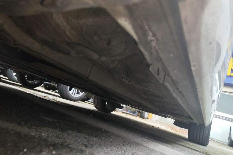 Used Peugeot 408 2016 1.6T Automatic Luxury Edition Left Side Sill