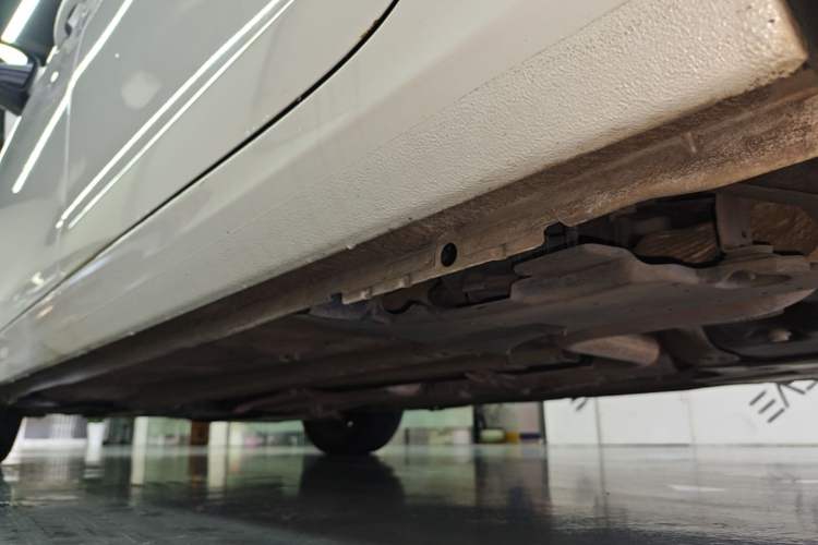 Used Peugeot 408 2016 1.6T Automatic Luxury Edition Left Side Sill