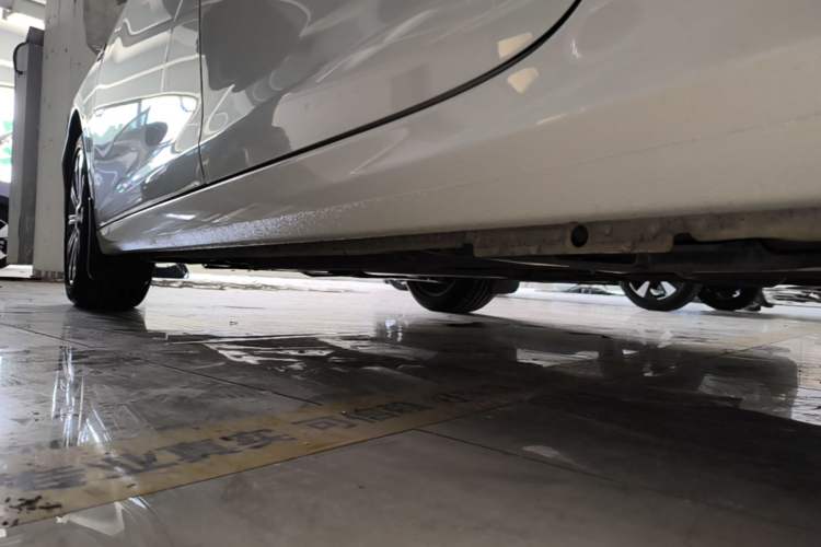 Used Peugeot 408 2016 1.6T Automatic Luxury Edition Left Side Sill