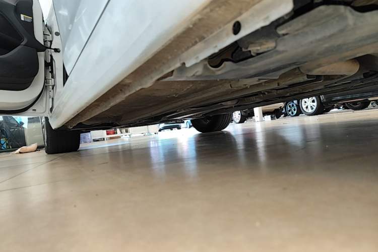 Used Peugeot 408 2016 1.6T Automatic Luxury Edition Left Side Sill