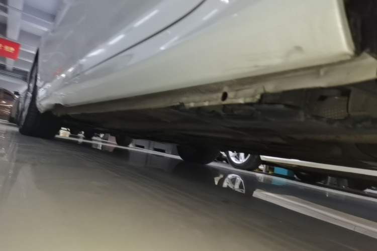 Used Peugeot 408 2016 1.6T Automatic Luxury Edition Left Side Sill