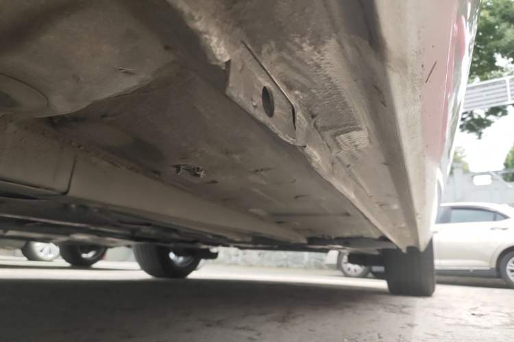 Used Peugeot 408 2016 1.6T Automatic Luxury Edition Left Side Sill