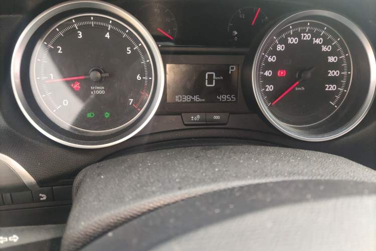 Used Peugeot 408 2016 1.6T Automatic Luxury Edition Odometer Close Up