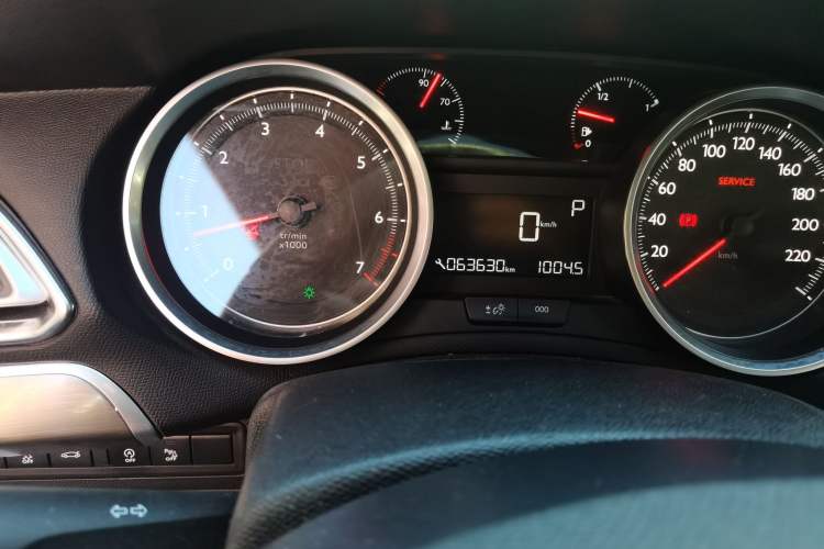 Used Peugeot 408 2016 1.6T Automatic Luxury Edition Odometer Close Up