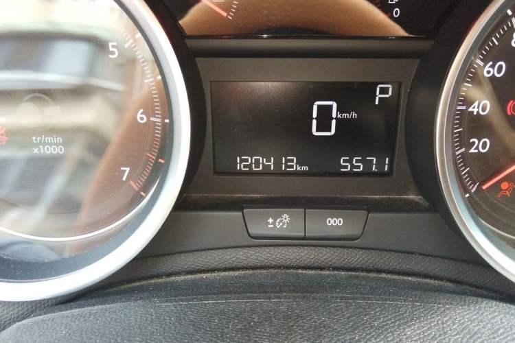 Used Peugeot 408 2016 1.6T Automatic Luxury Edition Odometer Close Up