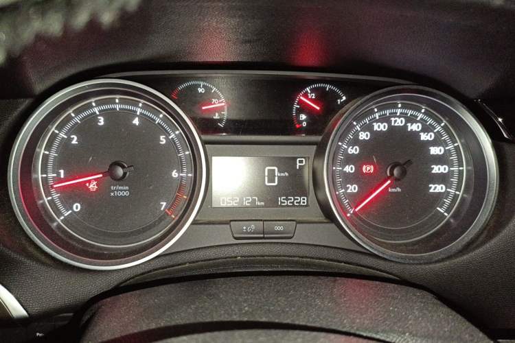 Used Peugeot 408 2016 1.6T Automatic Luxury Edition Odometer Close Up
