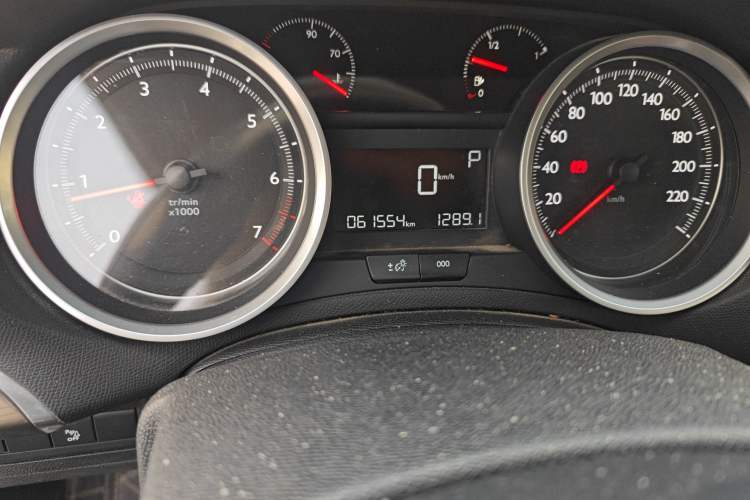 Used Peugeot 408 2016 1.6T Automatic Luxury Edition Odometer Close Up