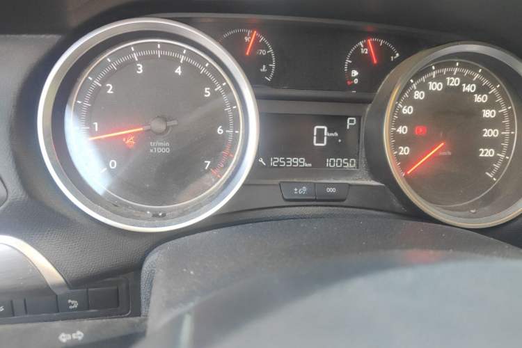 Used Peugeot 408 2016 1.6T Automatic Luxury Edition Odometer Close Up