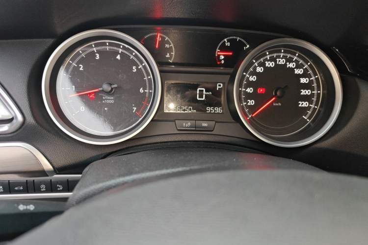 Used Peugeot 408 2016 1.6T Automatic Luxury Edition Odometer Close Up