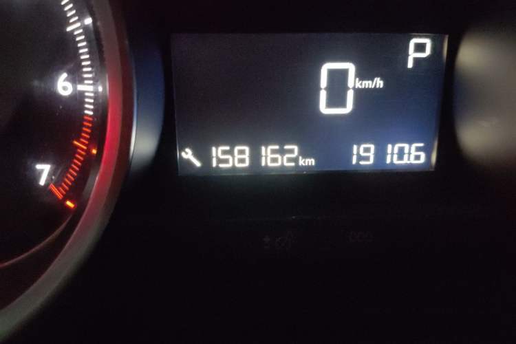 Used Peugeot 408 2016 1.6T Automatic Luxury Edition Odometer Close Up
