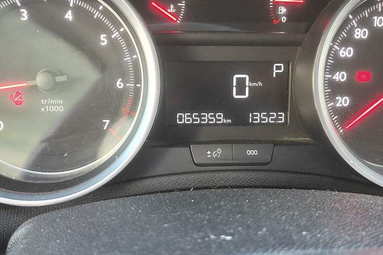 Used Peugeot 408 2016 1.6T Automatic Luxury Edition Odometer Close Up