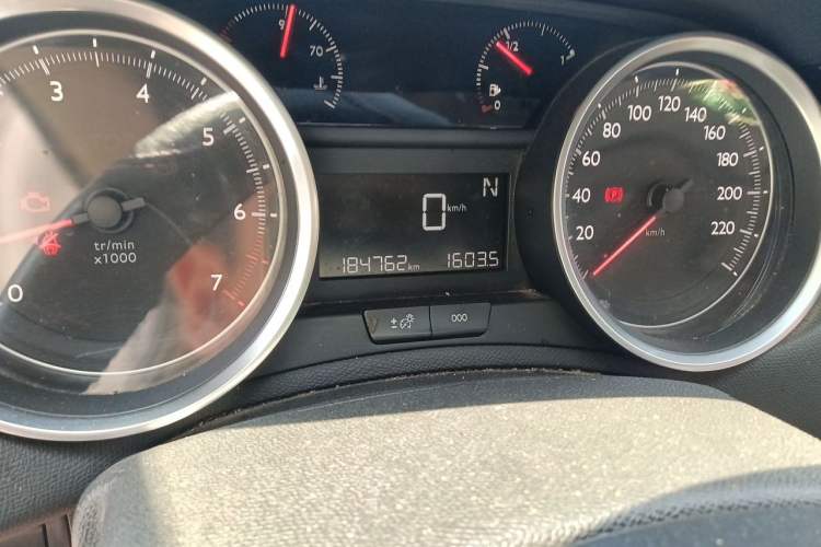 Used Peugeot 408 2016 1.6T Automatic Luxury Edition Odometer Close Up