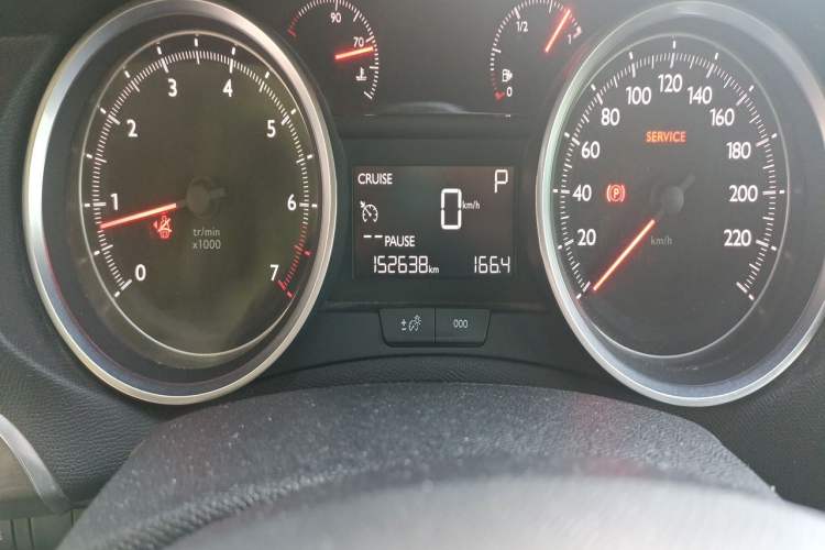 Used Peugeot 408 2016 1.6T Automatic Luxury Edition Odometer Close Up