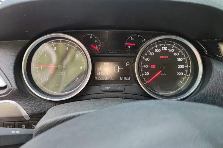 Used Peugeot 408 2016 1.6T Automatic Luxury Edition Odometer Close Up