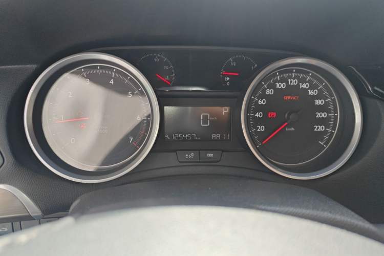 Used Peugeot 408 2016 1.6T Automatic Luxury Edition Odometer Close Up